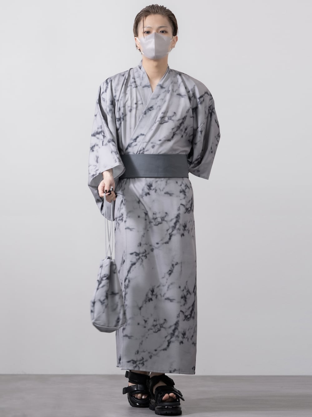 「CLELの【CLEL】YUKATA 4 SET/浴衣4SET（浴衣、グレー系）」を使った、MASAKIさん（メンズ・168cm）の夏コーディネートの1枚目の写真