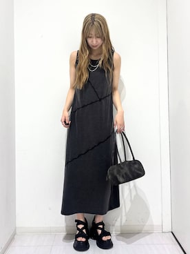 「アイテム（ワンピース/ドレス）」を使った、ロビンさん（レディース・169cm・20代）の春コーディネート