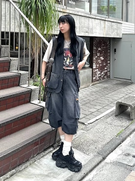 「アイテム（ベスト）」を使った、ロビンさん（レディース・169cm）の夏コーディネート