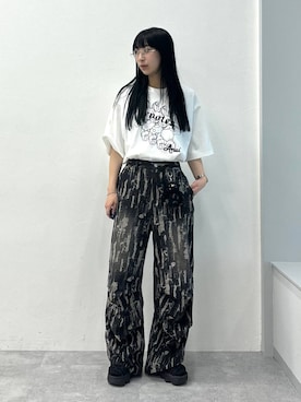 「Anui（アニュイ）のアイテム（パンツ）」を使った、ロビンさん（レディース・168cm）の夏コーディネート