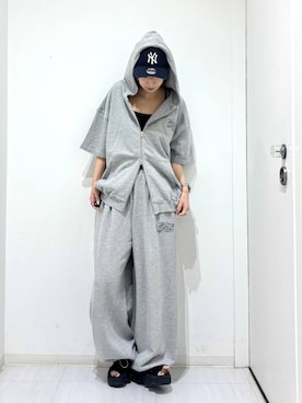 「アイテム（パーカー）」を使った、ロビンさん（レディース・169cm・20代）の夏コーディネート