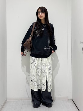 「Anui（アニュイ）のアイテム（パンツ）」を使った、ロビンさん（レディース・169cm）の冬コーディネート