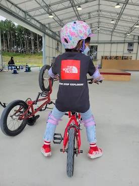 「ザノースフェイス」｜きさらんさん（キッズ・110cm）の春コーディネート