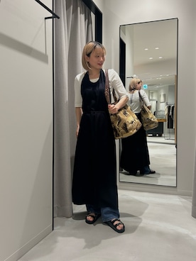 「URBAN RESEARCH（アーバンリサーチ）の『3サイズ展開』綿麻デニムストレートパンツ（デニムパンツ、ブルー系）」を使った、calinさん（レディース・159cm）の春コーディネート