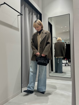 「アイテム（シャツ/ブラウス、ベージュ系）」を使った、calinさん（レディース・159cm）の冬コーディネート