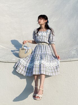 「Honeys（ハニーズ）のアイテム（かごバッグ）」を使った、Mira さん（レディース・155cm）の秋コーディネート