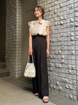 「VIS（ビス）の【洗える】アシンメトリーハイウエストツイルワイド/スラックスパンツ（スラックス）」を使った、makiさん（レディース・155cm）の夏コーディネート