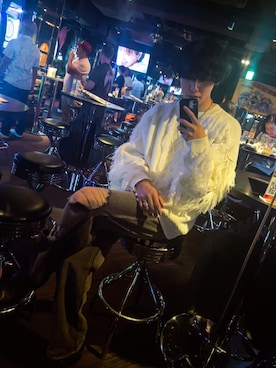 「Ellno Loset（エルノロゼット）のアイテム（ニット/セーター）」を使った、ロシさん（メンズ・177cm）の秋コーディネート