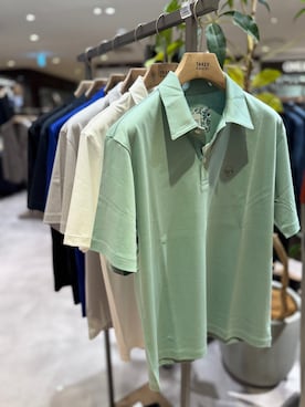 「TAKEO KIKUCHI（タケオキクチ）の【接触冷感】アイスクリアコットン ワンポイント ポロシャツ（ポロシャツ、グリーン系）」を使った、mika03hさん（レディース）の夏コーディネート