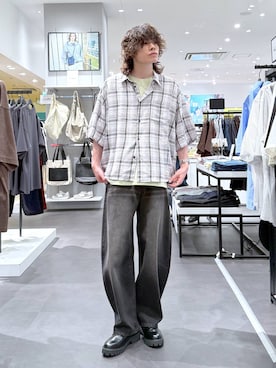 「LAKOLE（ラコレ）のTRチェック半袖シャツ / 1043140（シャツ/ブラウス、ホワイト系）」を使った、まとまとさん（メンズ・175cm）の夏コーディネート