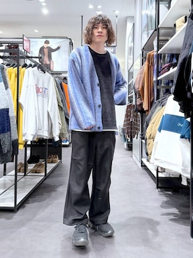 「LAKOLE（ラコレ）のアイテム（カーディガン/ボレロ）」を使った、まとまとさん（メンズ・175cm）の冬コーディネート