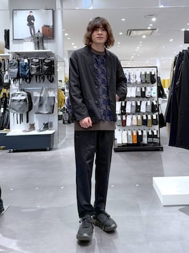 「LAKOLE（ラコレ）のアイテム（テーラードジャケット）」を使った、まとまとさん（メンズ・175cm）の冬コーディネート