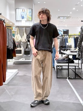 「LAKOLE（ラコレ）のコンパクトテレコT / 1047436（Tシャツ/カットソー、ブラック系）」を使った、まとまとさん（メンズ・175cm）の夏コーディネート