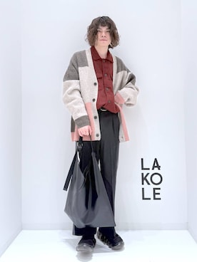 「LAKOLE（ラコレ）のアイテム（カーディガン/ボレロ）」を使った、まとまとさん（メンズ・175cm）の冬コーディネート