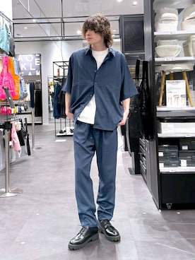 「LAKOLE（ラコレ）のシャークソールプレーントゥシューズ / 100178（ドレスシューズ、ブラック系）」を使った、まとまとさん（メンズ・175cm）の春コーディネート