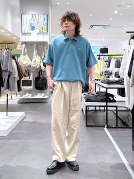 「LAKOLE（ラコレ）のベルト付トラウザー2 / 1042747（スラックス、ベージュ系）」を使った、まとまとさん（メンズ・175cm）の夏コーディネート