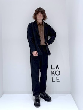 「LAKOLE（ラコレ）のアイテム（テーラードジャケット）」を使った、まとまとさん（メンズ・175cm）の冬コーディネート