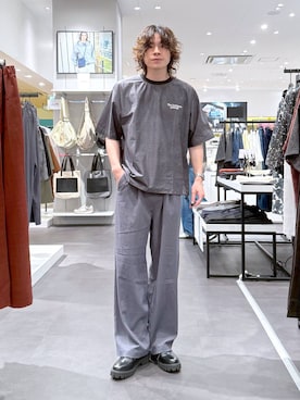「LAKOLE（ラコレ）の楊柳ジャガードトラウザー /648306（その他パンツ、グレー系）」を使った、まとまとさん（メンズ・175cm）の夏コーディネート