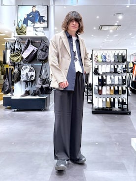 「LAKOLE（ラコレ）のアイテム（テーラードジャケット）」を使った、まとまとさん（メンズ・175cm）の冬コーディネート