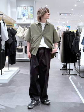 「LAKOLE（ラコレ）のアイテム」を使った、まとまとさん（メンズ・175cm）の春コーディネート