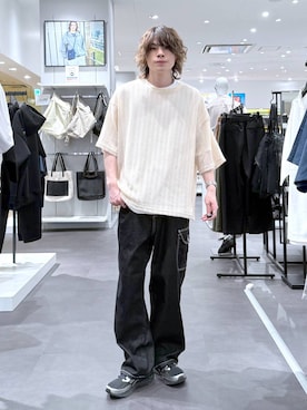 「LAKOLE（ラコレ）のアイテム」を使った、まとまとさん（メンズ・175cm）の春コーディネート