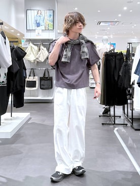 「LAKOLE（ラコレ）のアイテム」を使った、まとまとさん（メンズ・175cm）の春コーディネート