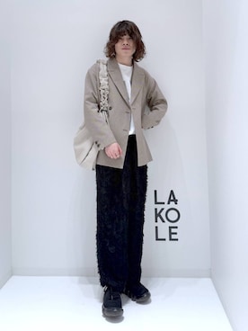 「LAKOLE（ラコレ）のアイテム（テーラードジャケット）」を使った、まとまとさん（メンズ・175cm）の冬コーディネート