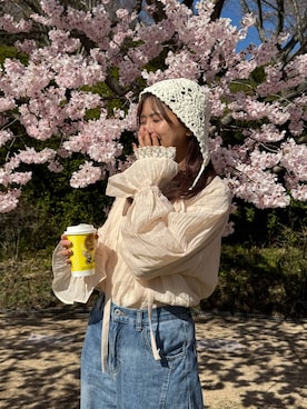 「LEPSIM（レプシィム）のクロシェボンネット　636649（ニットキャップ/ビーニー、ホワイト系）」を使った、yuuさん（レディース・160cm）の春コーディネート