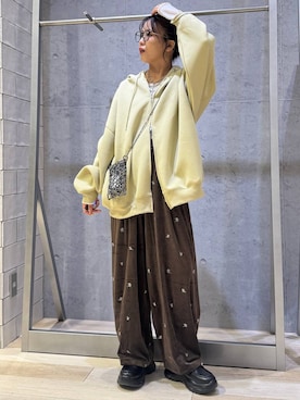 「LEPSIM（レプシィム）のスニーカーローファー　1042668（ローファー、ブラック系）」を使った、yuuさん（レディース・160cm）の秋コーディネート