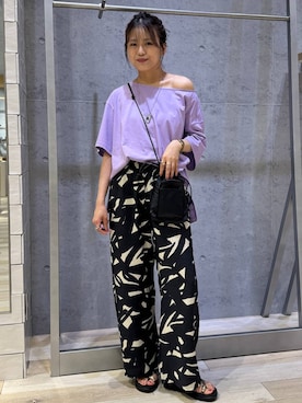 「LEPSIM（レプシィム）の《レプクル》オフショルワイドT　242876（Tシャツ/カットソー、パープル系）」を使った、yuuさん（レディース・160cm）の夏コーディネート
