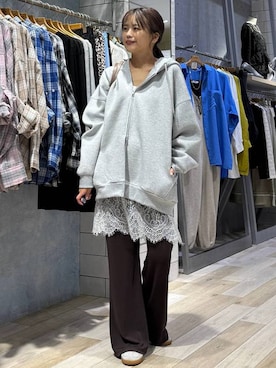 「LEPSIM（レプシィム）のロングハンドルボストン　579910（ボストンバッグ、ブラウン系）」を使った、yuuさん（レディース・160cm）の春コーディネート