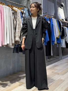 「LEPSIM（レプシィム）の《オフィスライン》オールインワン　637921（サロペット/オーバーオール、グレー系）」を使った、yuuさん（レディース・160cm）の春コーディネート