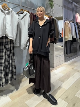 「LEPSIM（レプシィム）のマルチWAYチャーム付きバッグ　494495（ショルダーバッグ）」を使った、yuuさん（レディース・160cm・30代）の秋コーディネート