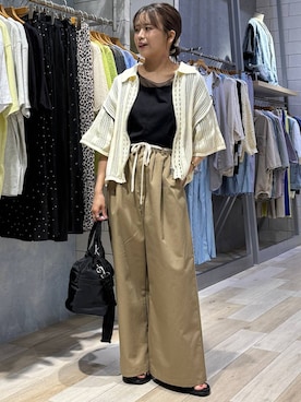 「LEPSIM（レプシィム）の【500mlペットボトルも入る】ユーティリティ巾着バッグ　633023【KKfashion紹介アイテム】（ショルダーバッグ、ブラック系）」を使った、yuuさん（レディース・160cm）の夏コーディネート
