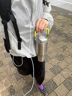 「アイテム（水筒）」を使った、ideさん（レディース・160cm）の秋コーディネート