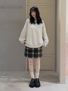 「デート/ロマンティック」｜「アイテム（レッグウェア）」を使った、ideさん（レディース・160cm）の秋コーディネート