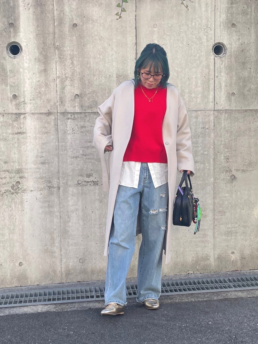EMODAのノーカラーコートを使った人気ファッションコーディネート - WEAR