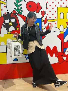 「アイテム（バングル/リストバンド）」を使った、pafekanaさん（レディース・168cm）の冬コーディネート