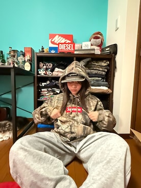 「アイテム（スウェットパンツ）」を使った、 Rey さん（レディース・151cm）の冬コーディネート