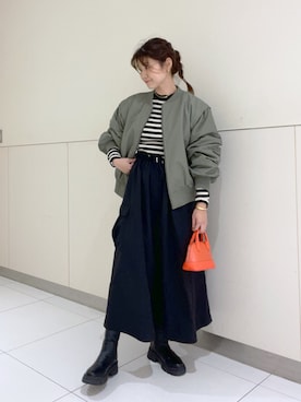 「FREE'S MART（フリーズマート）のアイテム（MA-1）」を使った、MEIさん（レディース・163cm）の秋コーディネート