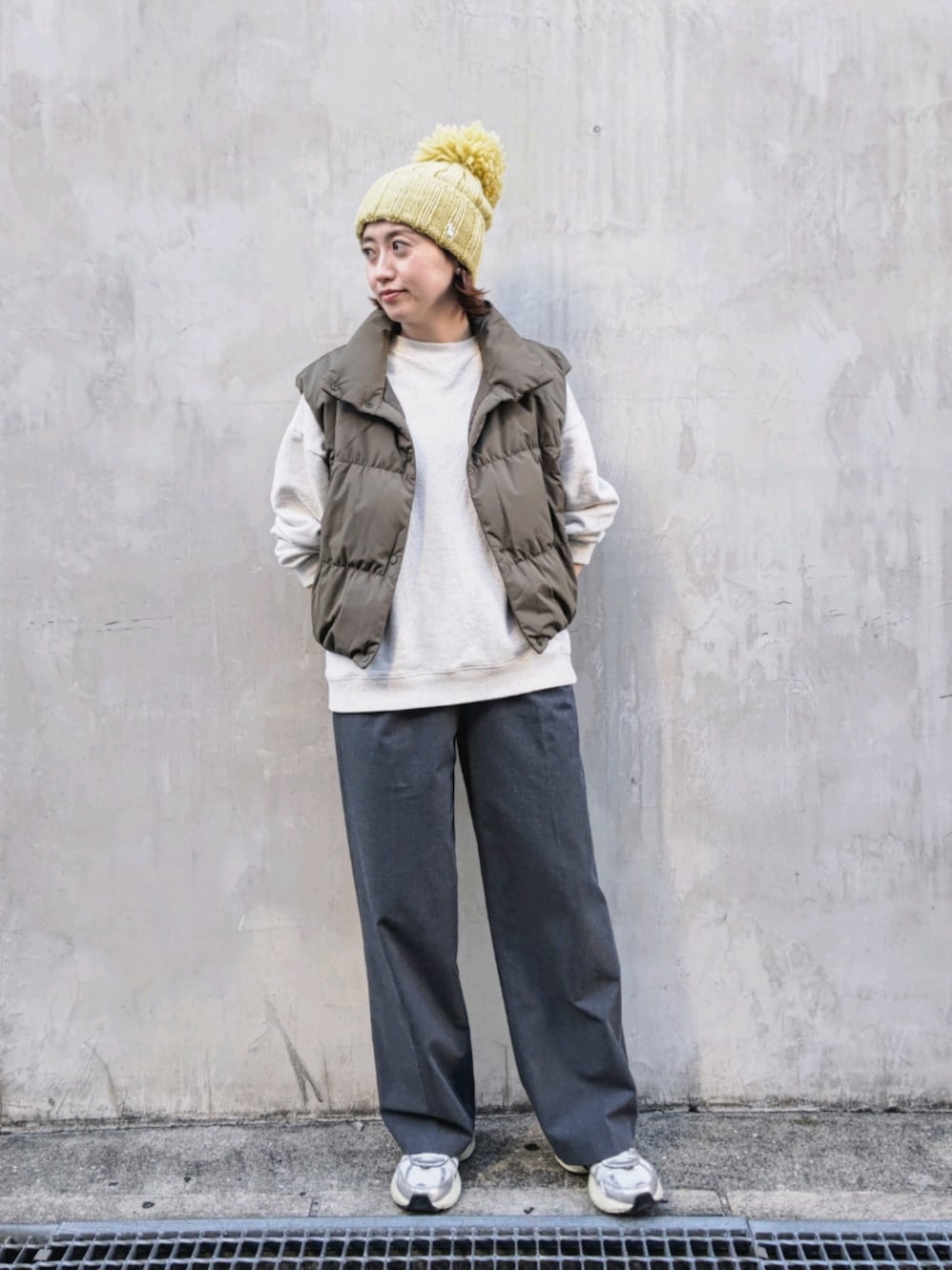 KOBITO sweat オーバーサイズコビトストレッチスウェット wee9s（ウィークス）の「KOBITO stretch sweat / オーバーサイズコビト