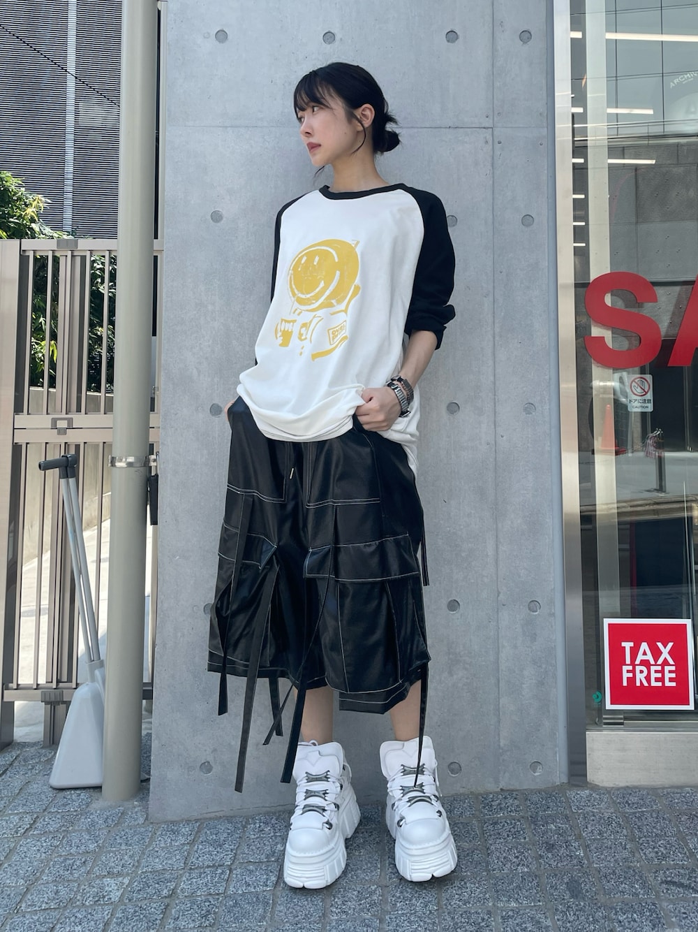 「オーバープリント、ddp、sisseoul、NewRock、LHP、LHP WOMEN、厚底シューズ、休日コーデ、通勤コーデ、ゆるコーデ、ミクシマイ、ブレスレット」｜「over printのアイテム（Tシャツ/カットソー、その他）」を使った、みゃさん（レディース・157cm）の夏コーディネートの1枚目の写真