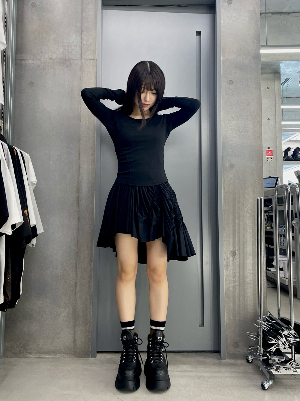 ゆきさんへ　NAKEDWOLFEファー付き厚底ムートンブーツ40黒ブーツ ゆきさんへ NAKEDWOLFEファー付き厚底ムートンブーツ40黒ブーツ