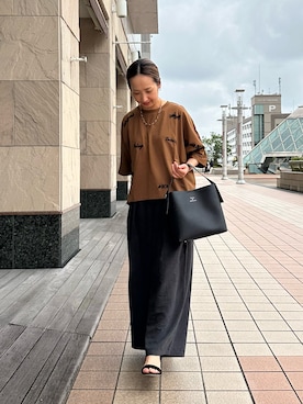 「オフィスカジュアル」｜「アイテム（Tシャツ/カットソー、ブラウン系）」を使った、seinoooさん（レディース・160cm）の夏コーディネート