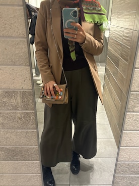 「カーキ×ベージュ」｜「アイテム（パンツ）」を使った、Fashion junky  さん（レディース・160cm）の秋コーディネート