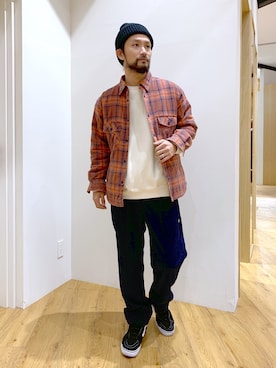「BAYFLOW(BAYFLOW)」｜「アイテム（スウェット）」を使った、NAKAJI_BFさん（メンズ・174cm）の冬コーディネート
