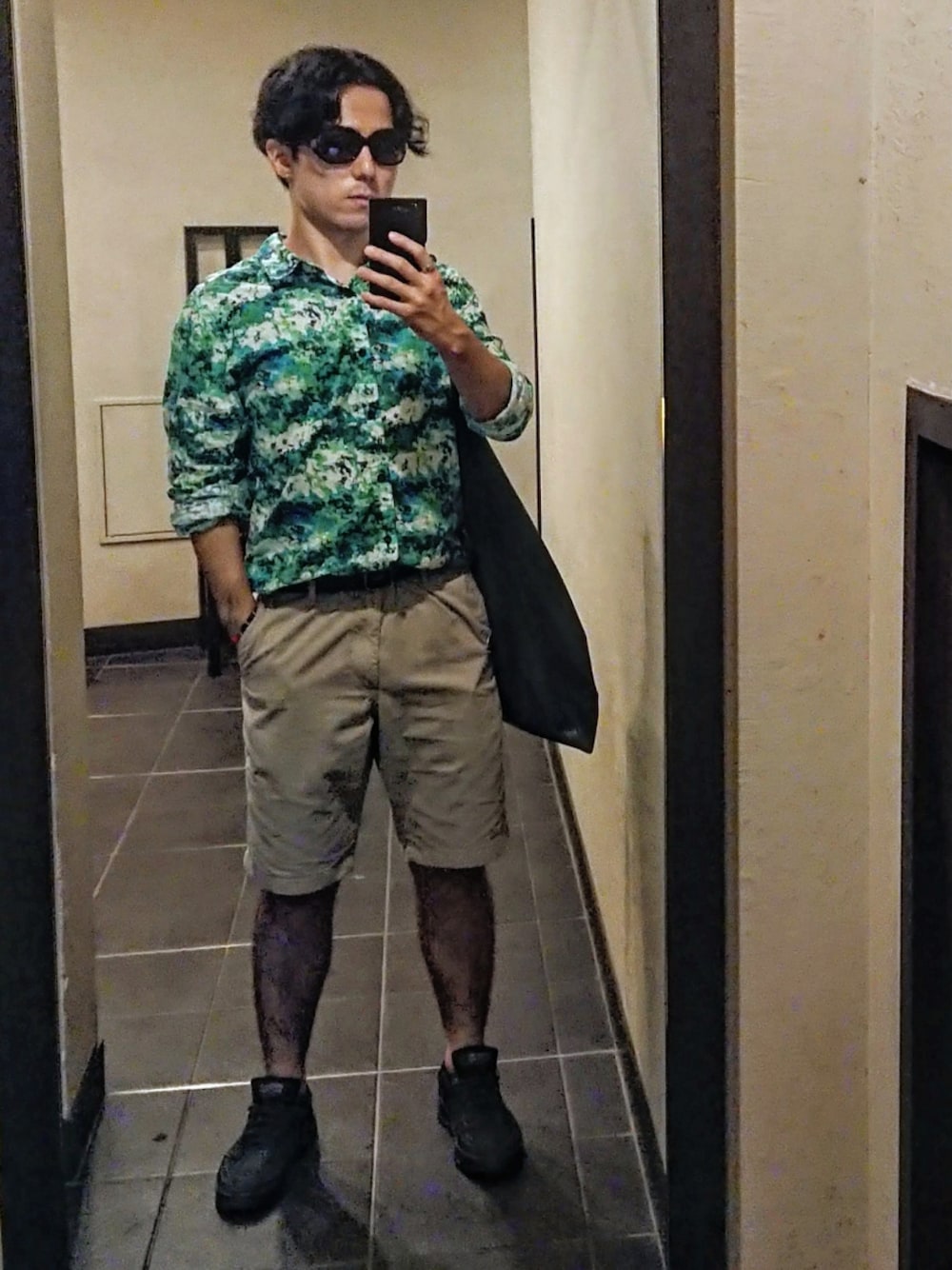 「summer、boy、今日のコーデ、ootd、girl、低身長、低身長コーデ、メンズコーデ、adidas、UNIQLO、ユニクロ、デート、デートコーデ、ファッションの力を信じよう、outfit」｜「FENDIのアイテム（サングラス、ブラック系）」を使った、aaaさん（メンズ・167cm）の春コーディネートの1枚目の写真