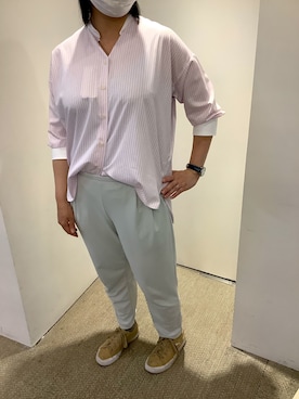 「アイテム（ビジネスシャツ）」を使った、Echikafit東京さん（レディース・163cm）の春コーディネート