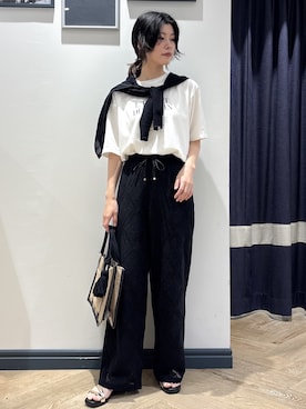 「grove（グローブ）の【洗える/名品】大人の透け感、シアーカーディガン（カーディガン/ボレロ、ブラック系）」を使った、ayakaさん（レディース・158cm）の春コーディネート