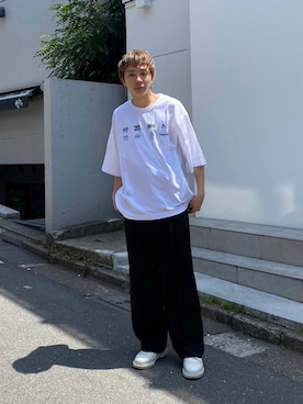 「SHAREEF（シャリーフ）のアイテム（トップス）」を使った、白鳥巧史さん（メンズ・170cm）の春コーディネート
